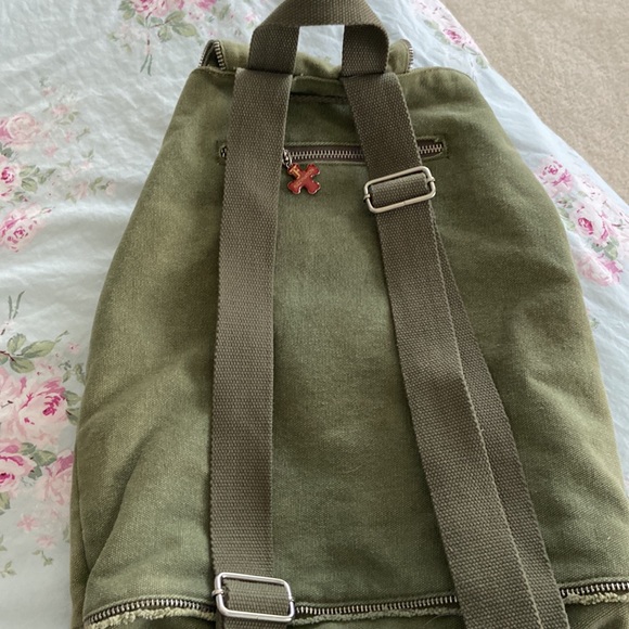 Fuzzy Nation Backpack - Picture 4 of 4